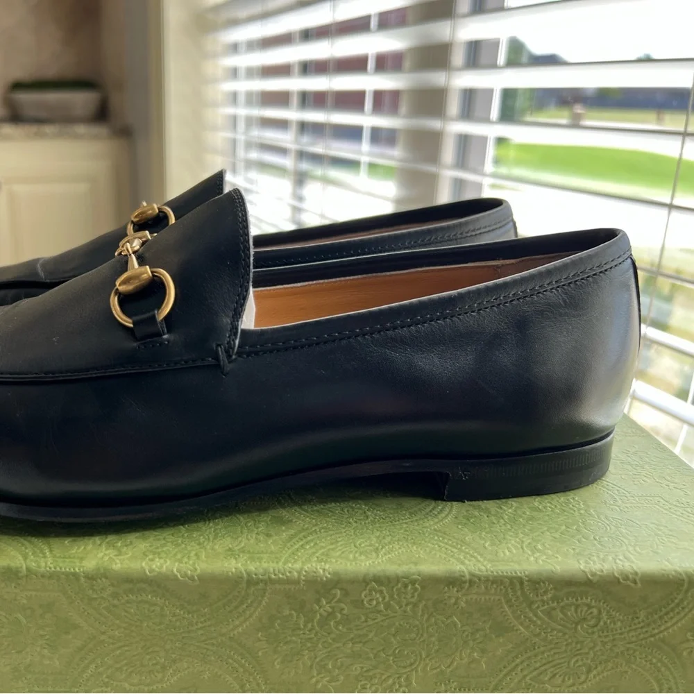 Gucci Black Leather Loafers with Gold Hardware - Picture 12 of 15
